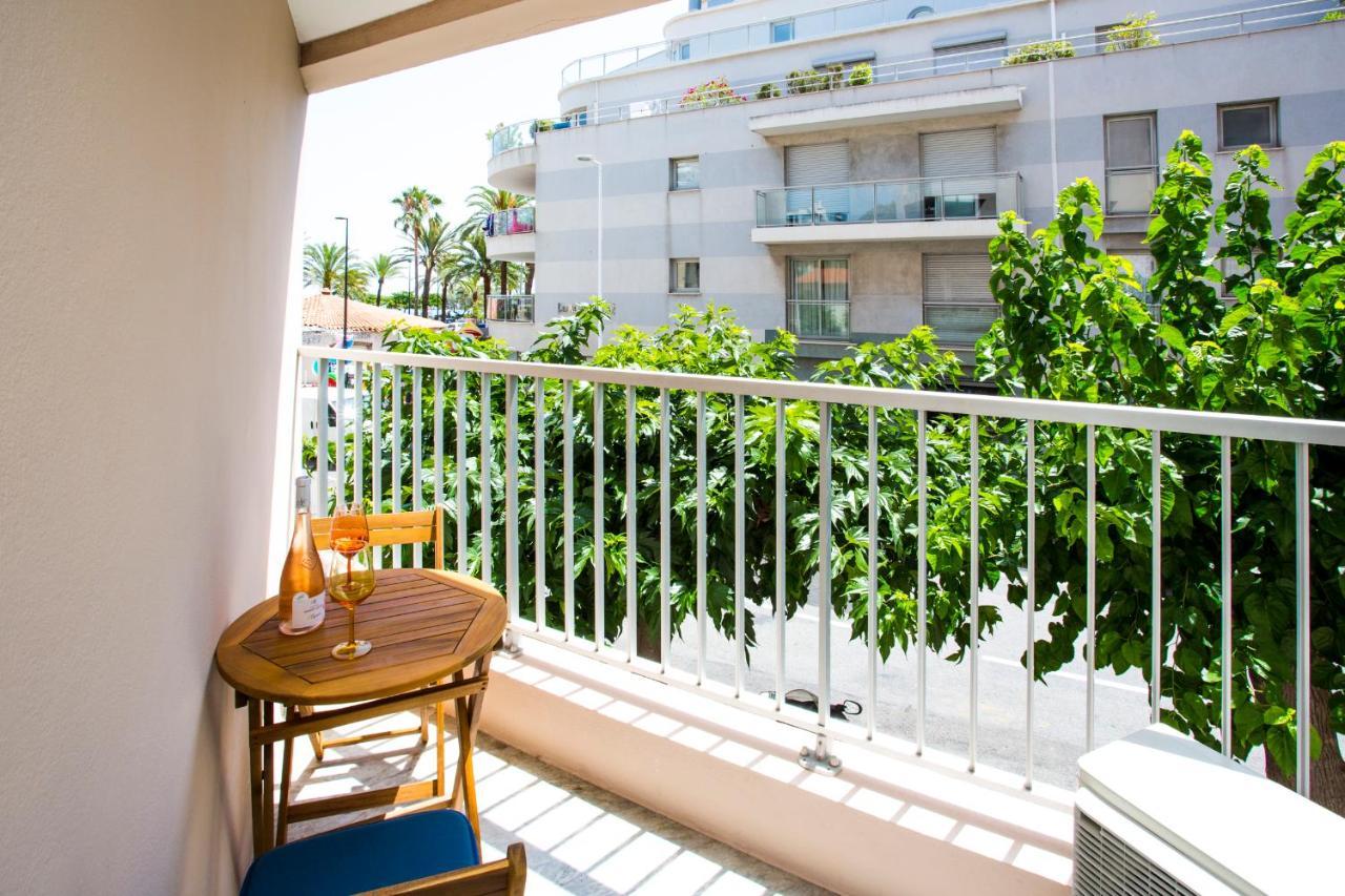 Romantic Sea View Studio, Steps Away From The Beach Antibes Exterior photo