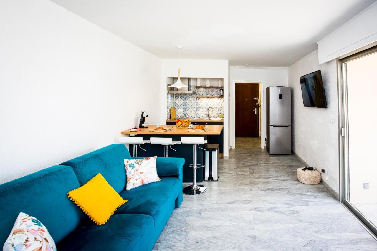 Romantic Sea View Studio, Steps Away From The Beach Antibes Exterior photo
